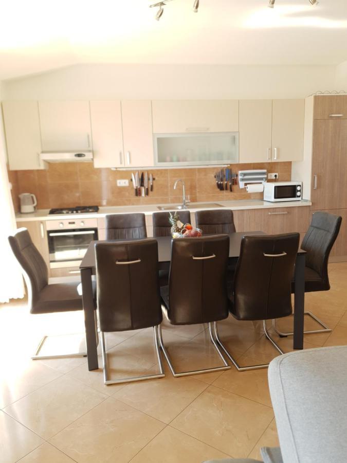 Apartment Tomo Makarska Exterior photo