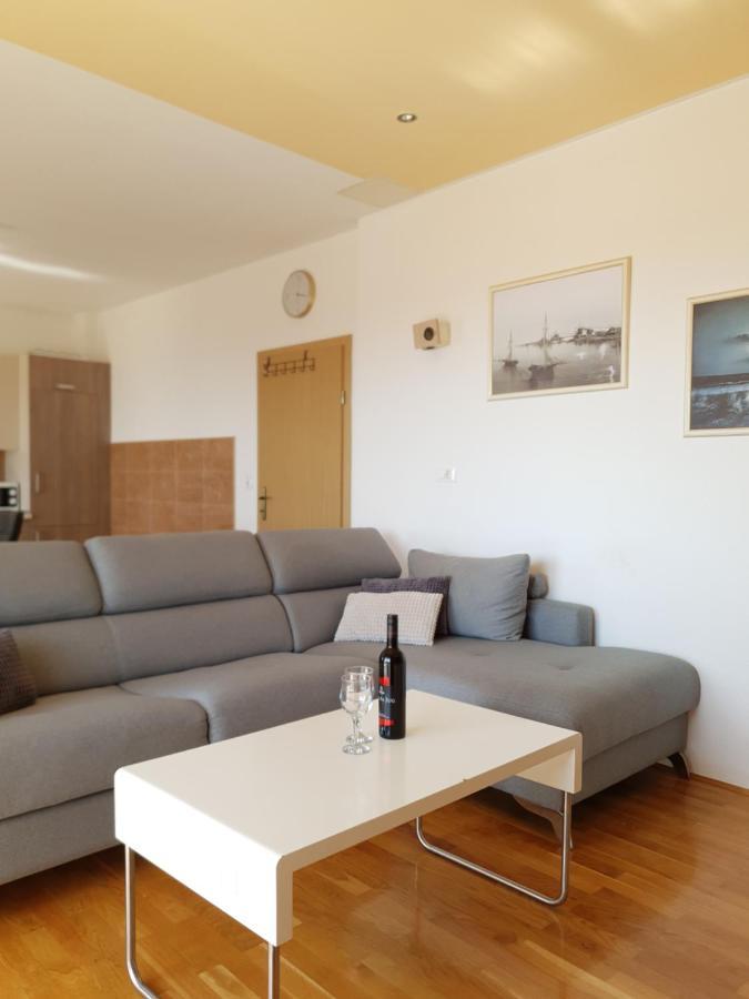 Apartment Tomo Makarska Exterior photo
