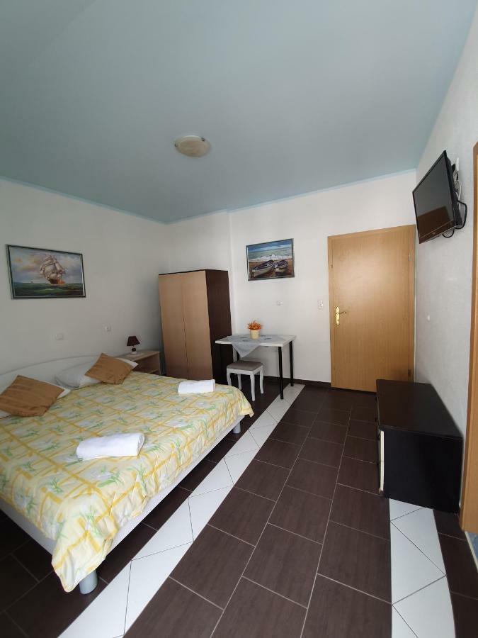 Apartment Tomo Makarska Exterior photo